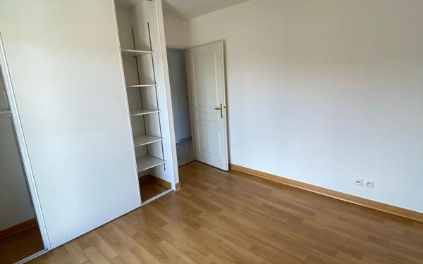 Appartement à louer    3 pièces • 75,72 m2 Reignier-Ésery