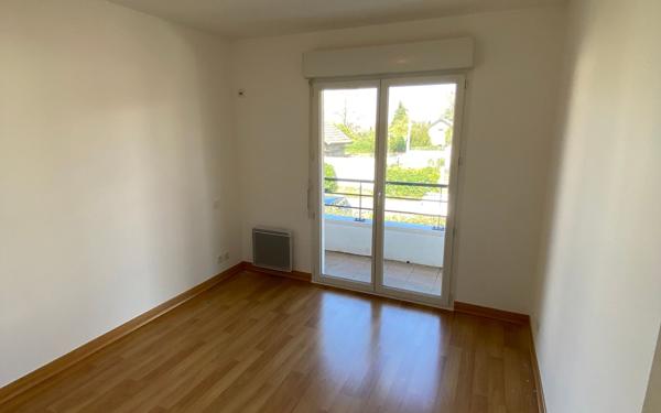 Appartement à louer    3 pièces • 75,72 m2 Reignier-Ésery