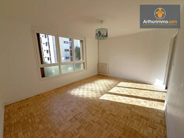 Location                                                      Appartement
                        
                     3 pièces                      58 m2                     à Compiègne