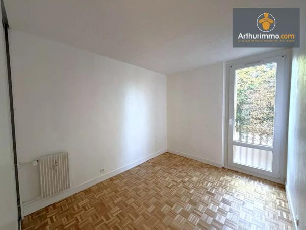 Location                                                      Appartement
                        
                     3 pièces                      58 m2                     à Compiègne