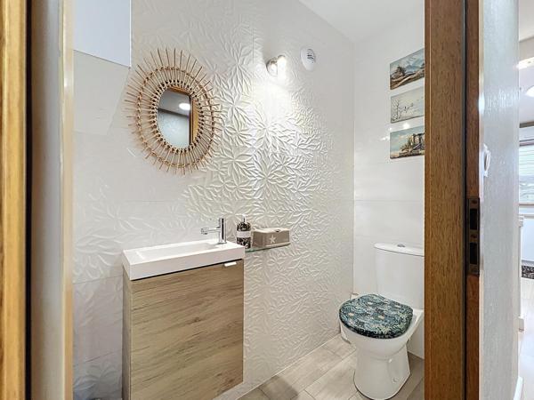 Grand appartement avec 3 chambres proche du centre ville avec garage et cave