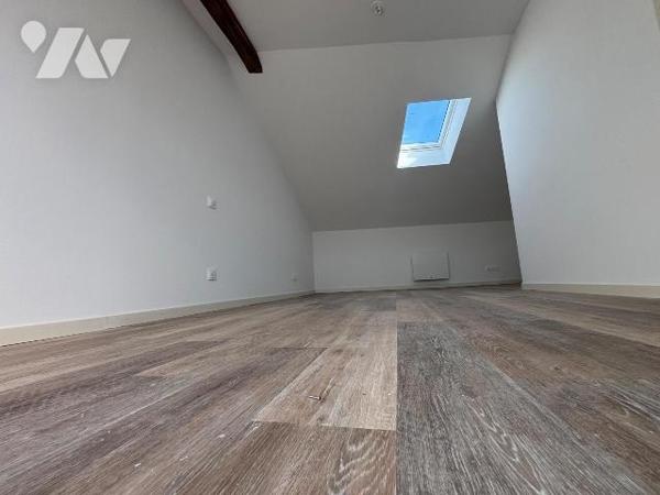 INVESTISSEMENT D'EXCEPTION - IMMEUBLE DE RAPPORT - BAZEILLES.

Idéalement situé en plein coeu...