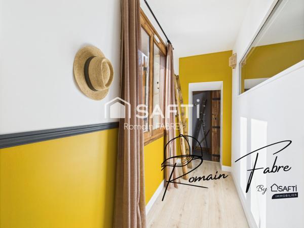 Maison entièrement rénovée avec garage, 200m2 de dépendances et piscine