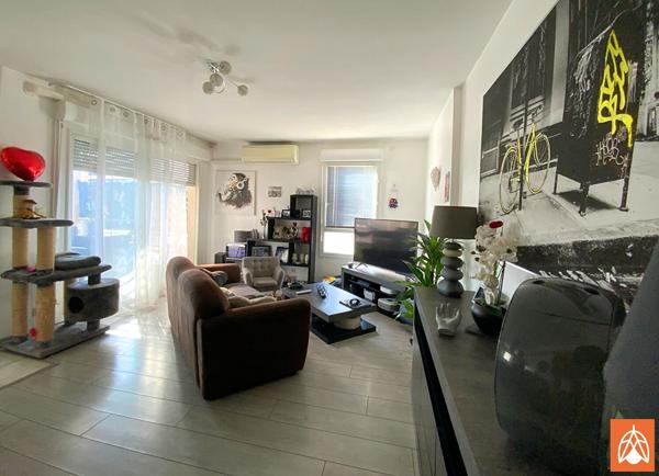 Entressen - Appartement T3 de 67 m2 - avec locataire en place rentabilité immédiate !!! Entressen Entressen - Appartement T3 de 67 m2 - avec locataire en place rentabilité immédiate !!! Entressen
