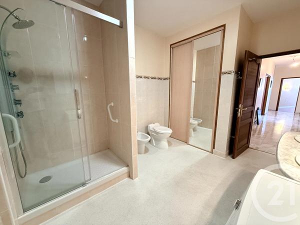 Appartement F6 à vendre  6 pièces - 145 m 2   ST QUENTIN  - 02