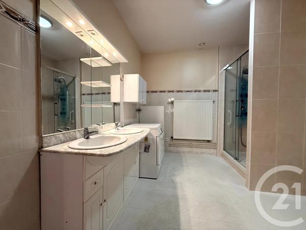 Appartement F6 à vendre  6 pièces - 145 m 2   ST QUENTIN  - 02