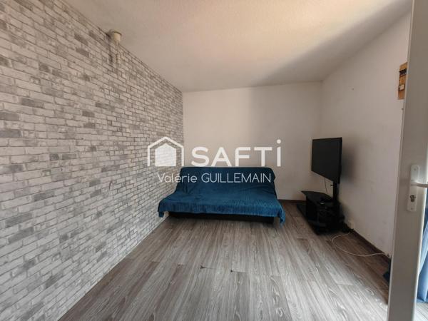 T2 rénové dans résidence au calme