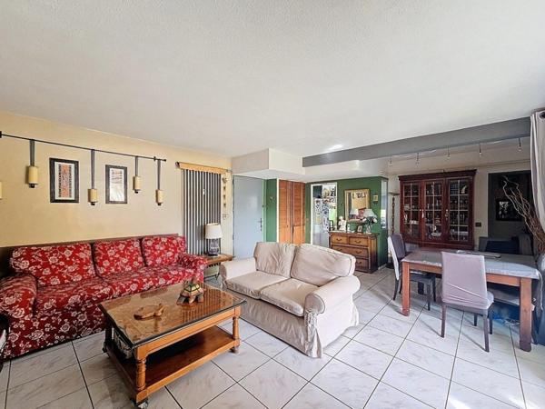 Appartement T4, 3 chambres et garage double