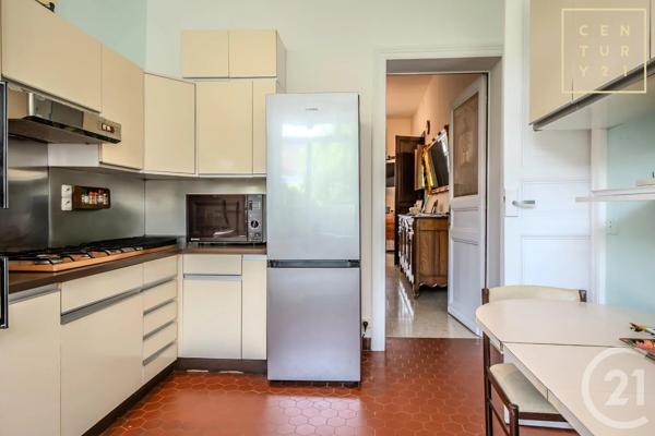 Maison à vendre  12 pièces - 338,50 m 2   MAUBEUGE  - 59