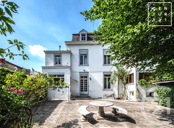Maison à vendre  12 pièces - 338,50 m 2   MAUBEUGE  - 59