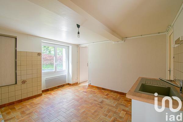 Maison 6 pièces de 141 m² à Saint-Hilaire-Peyroux (19560)