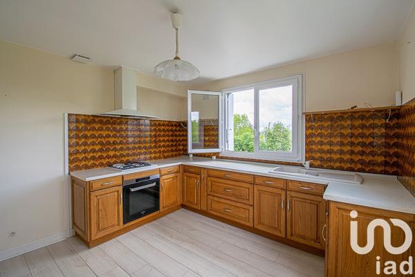 Maison 6 pièces de 141 m² à Saint-Hilaire-Peyroux (19560)