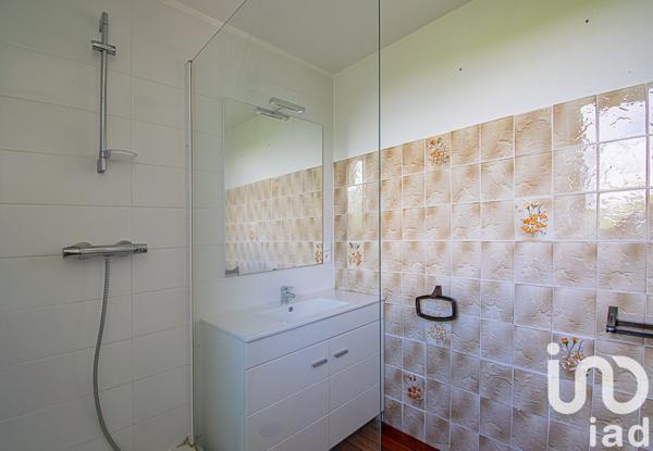 Maison 6 pièces de 141 m² à Saint-Hilaire-Peyroux (19560)