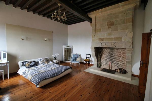 À Vendre – Bien d’Exception : Maison-Tour Médiévale du XIVᵉ siècle à Meilhan-sur-Garonne (47)