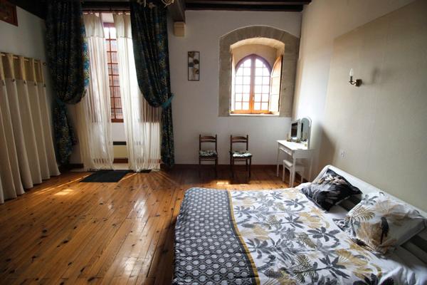 À Vendre – Bien d’Exception : Maison-Tour Médiévale du XIVᵉ siècle à Meilhan-sur-Garonne (47)