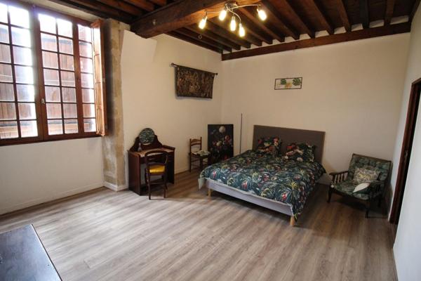 À Vendre – Bien d’Exception : Maison-Tour Médiévale du XIVᵉ siècle à Meilhan-sur-Garonne (47)