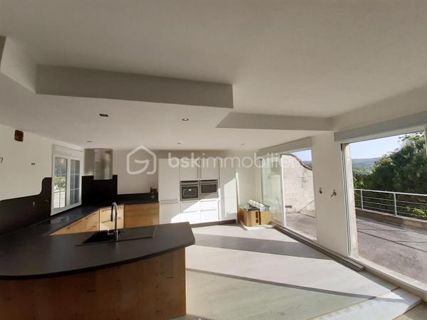 Maison de 400 m²