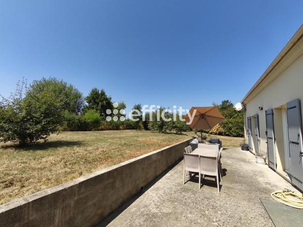 Maison
         6 pièces
        - 120 m² 399 000 € *