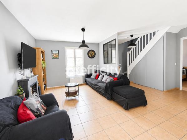 Maison
         6 pièces
        - 120 m² 399 000 € *