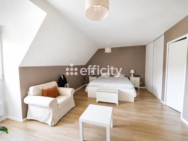 Maison
         6 pièces
        - 120 m² 399 000 € *