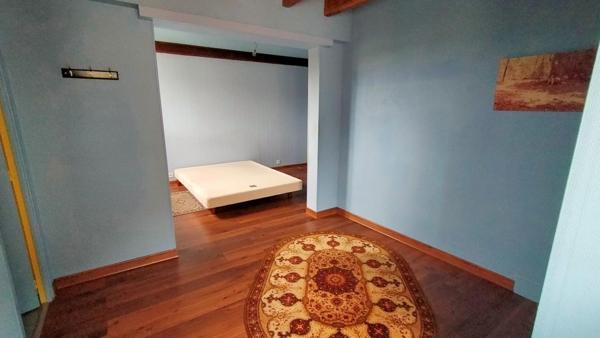 Maison composée de 2 logements + garage & piscine