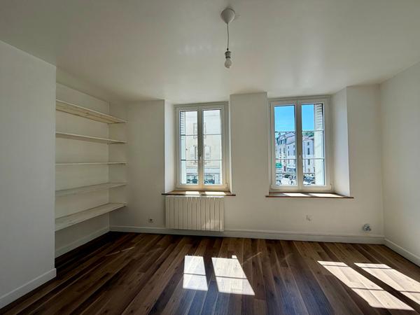 Appartement 3 pièce(s) 76.44 m2 - RUE DE METZ NANCY