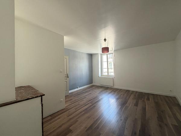 Appartement 3 pièce(s) 76.44 m2 - RUE DE METZ NANCY