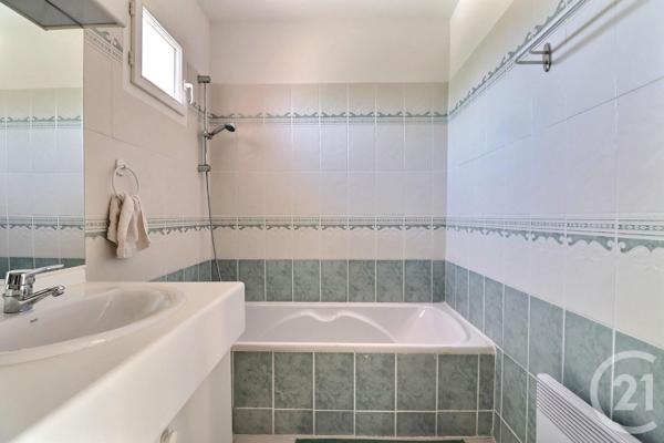 Maison à vendre  4 pièces - 91,53 m2 ST RAPHAEL - 83