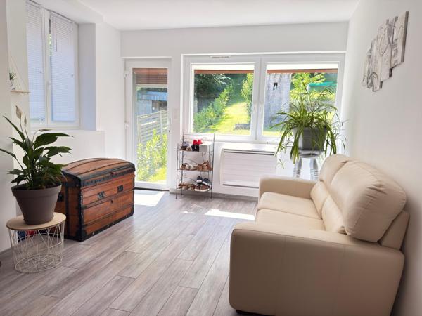 Maison ancienne rénovée 133 m2, 3 ch, terrain de 827 m2