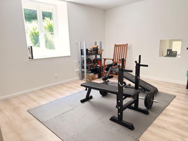 Maison ancienne rénovée 133 m2, 3 ch, terrain de 827 m2