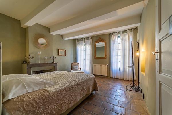 Vente Maison de luxe Uzès 9 Pièces 400 m²