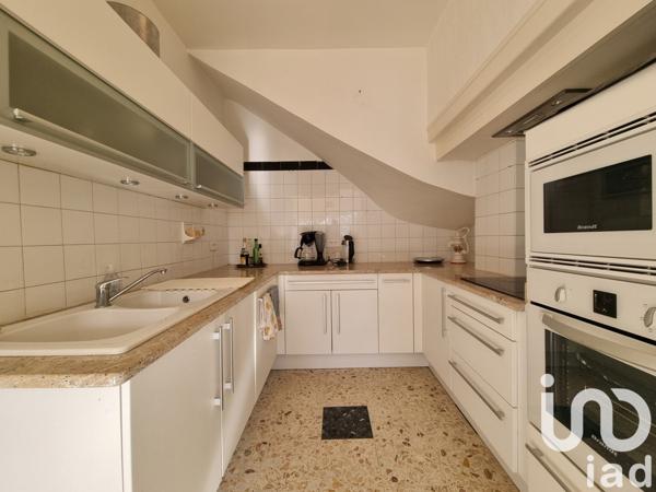 Maison 8 pièces de 184 m² à Cascastel-des-Corbières (11360)