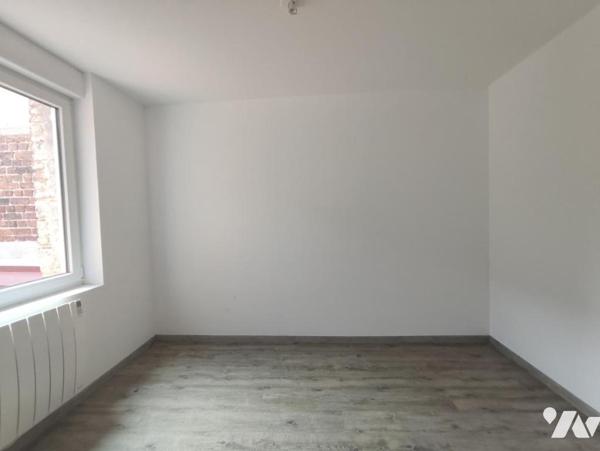 MAISON AVEC SURFACE COMMERCIALE