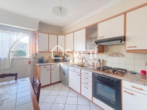 Proche tram et commodités