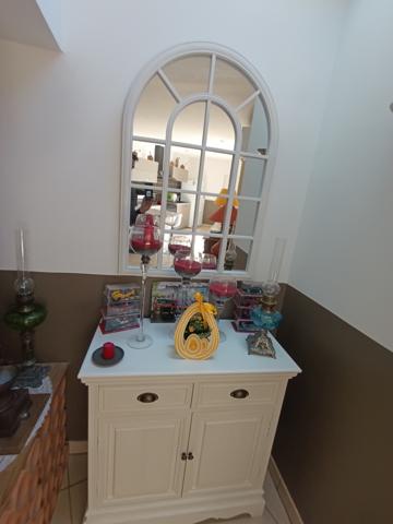 Centre proche commerce, parfait état