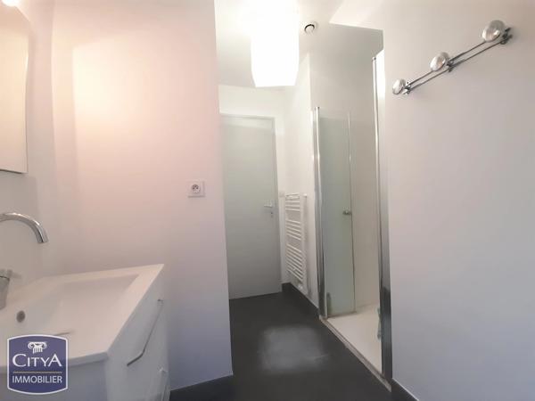 Immeuble à vendre 467.73m² Le Mans (72000)