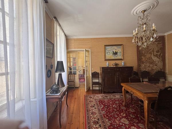 Vente Maison de luxe Bayeux 11 Pièces 238 m²