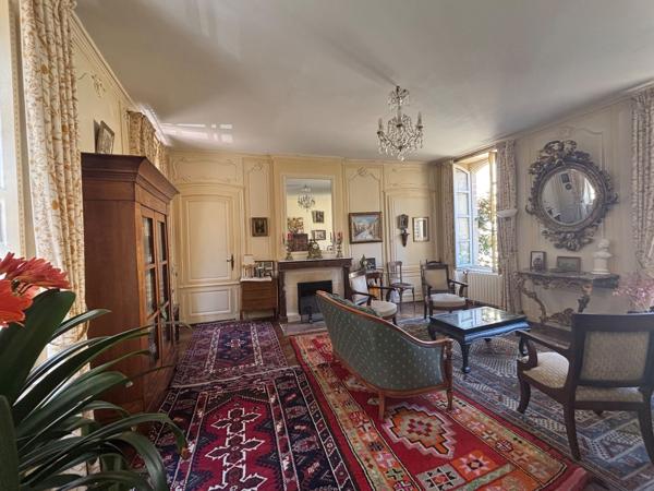 Vente Maison de luxe Bayeux 11 Pièces 238 m²