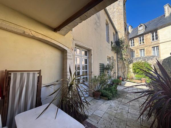 Vente Maison de luxe Bayeux 11 Pièces 238 m²