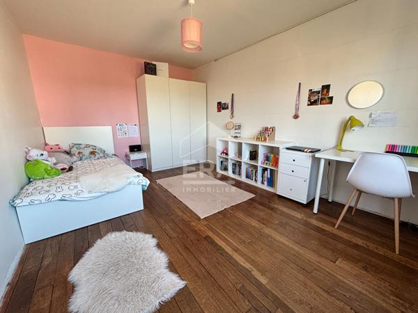 Saint Denis les Bourg - maison 6 chambres, garage, piscine