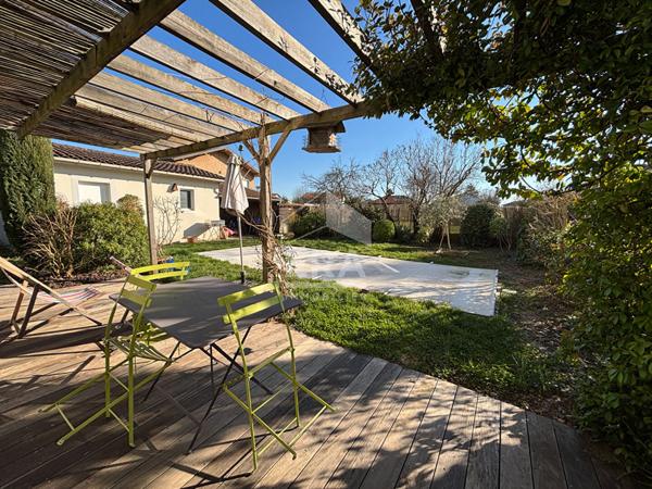 Saint Denis les Bourg - maison 6 chambres, garage, piscine