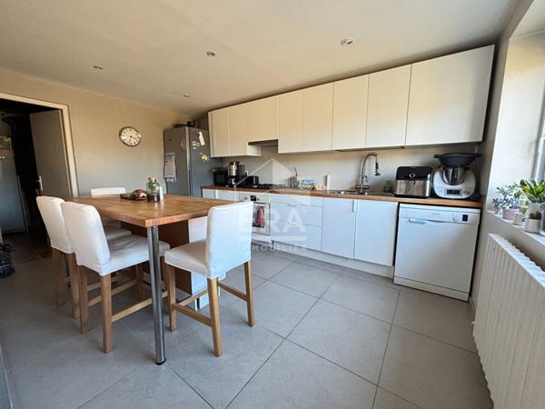 Saint Denis les Bourg - maison 6 chambres, garage, piscine