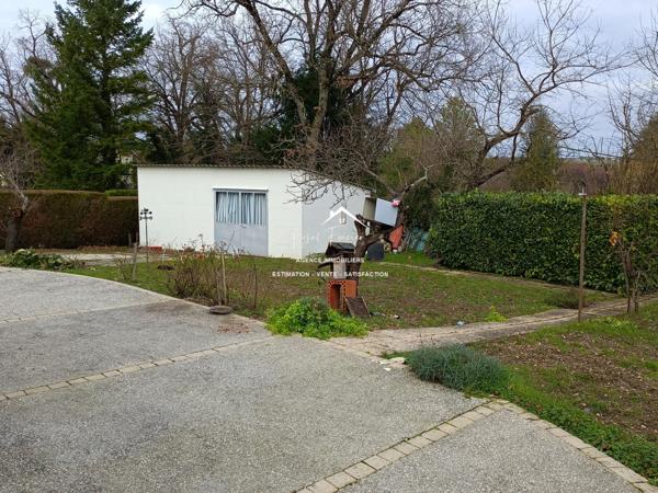 Bien situé, très rare un plain pied avec 3 chambres