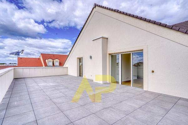 Appartement Le Plessis Robinson 4 pièce(s) 100 m2 960 000 € **  - Référence  555