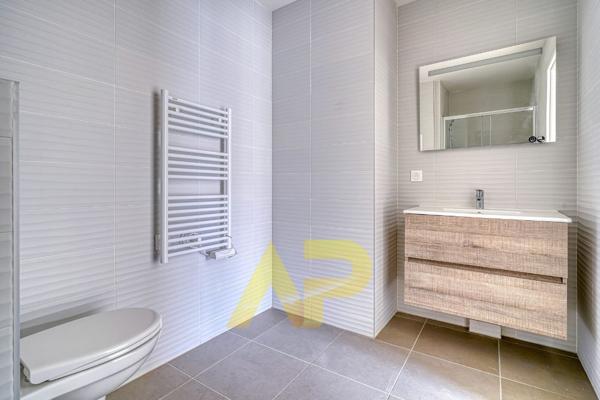 Appartement Le Plessis Robinson 4 pièce(s) 100 m2 960 000 € **  - Référence  555