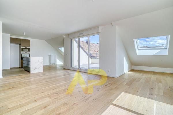 Appartement Le Plessis Robinson 4 pièce(s) 100 m2 960 000 € **  - Référence  555