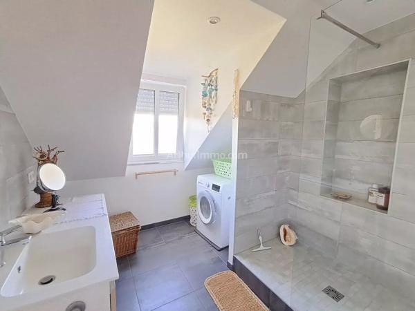 Vente                                                      Appartement
                        
                     3 pièces                      74 m2                     à Colmar