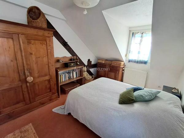 Vente                                                      Appartement
                        
                     3 pièces                      74 m2                     à Colmar