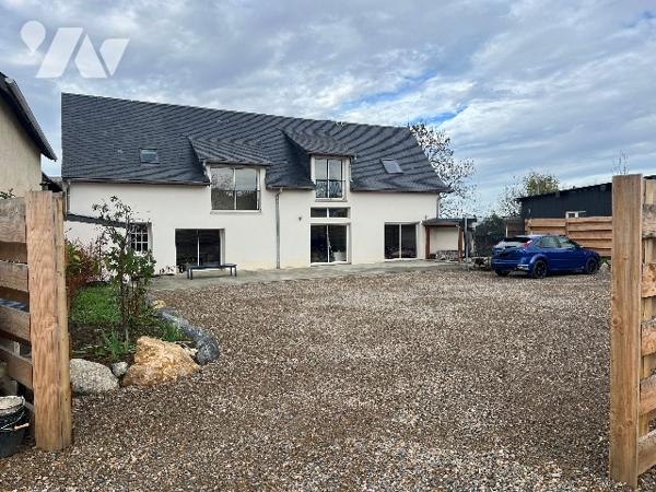 Grange rénovée de 167 m² habitables, avec terrain de 860 m² environ sur CIEUTAT, sans vis à  vis.