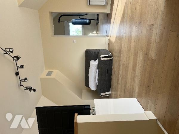 Grange rénovée de 167 m² habitables, avec terrain de 860 m² environ sur CIEUTAT, sans vis à  vis.